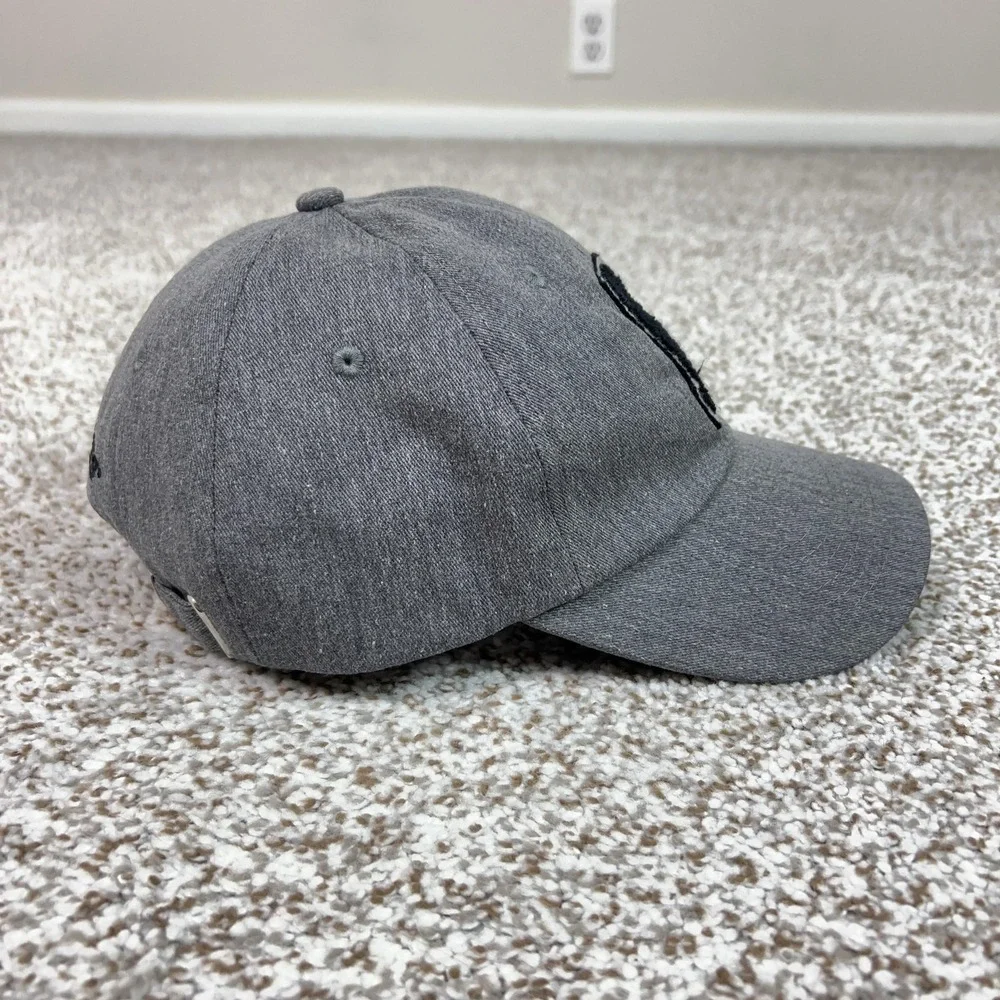 Iowa Hawkeyes Hat Cap Strap Back One Size Gray NCAA Football Hawkeye Authentic